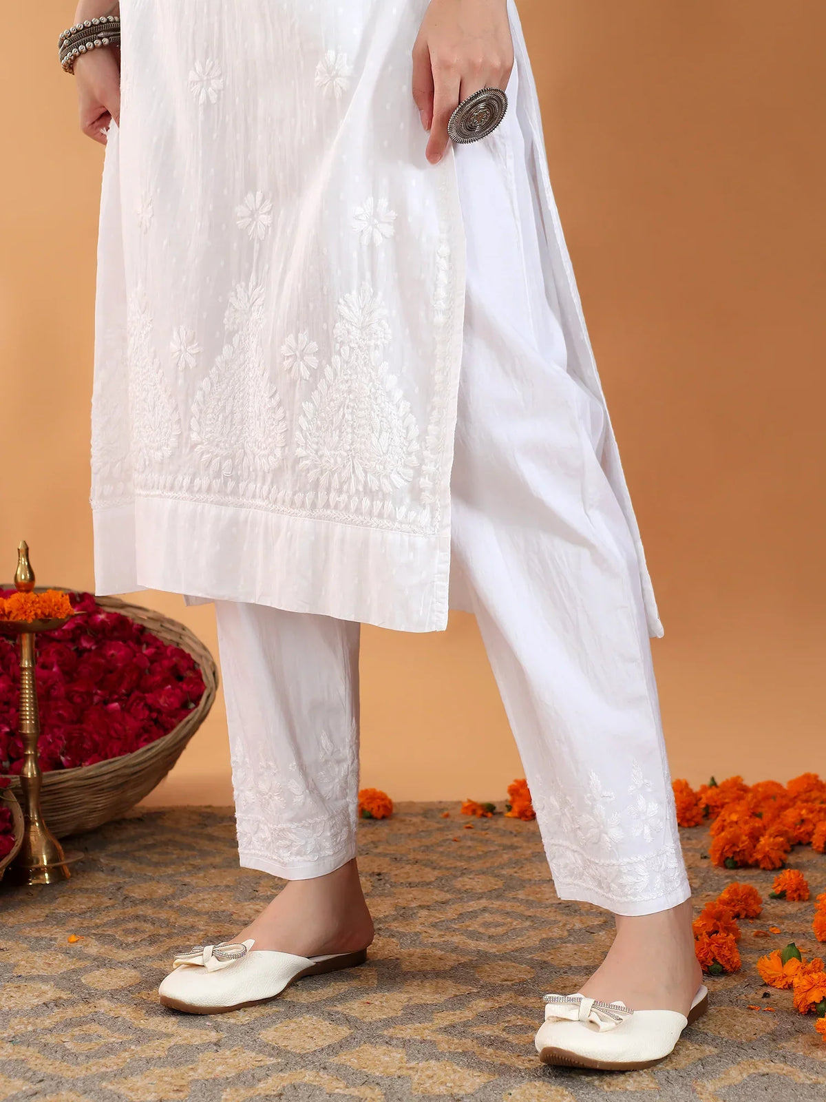 Ananya Chikankari Kurta Pant Cotton Co-ord Set (White)